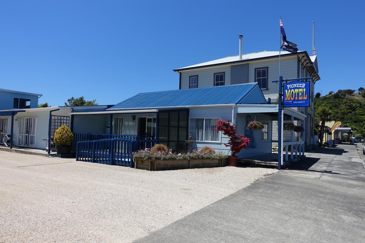 Pioneer Motels Collingwood Exterior photo